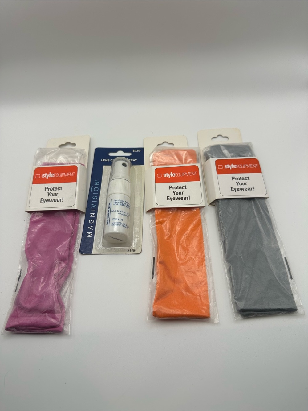 Equipment Eyewear Pouches & Lens Spray - Pink, Orange, Gray
G1005